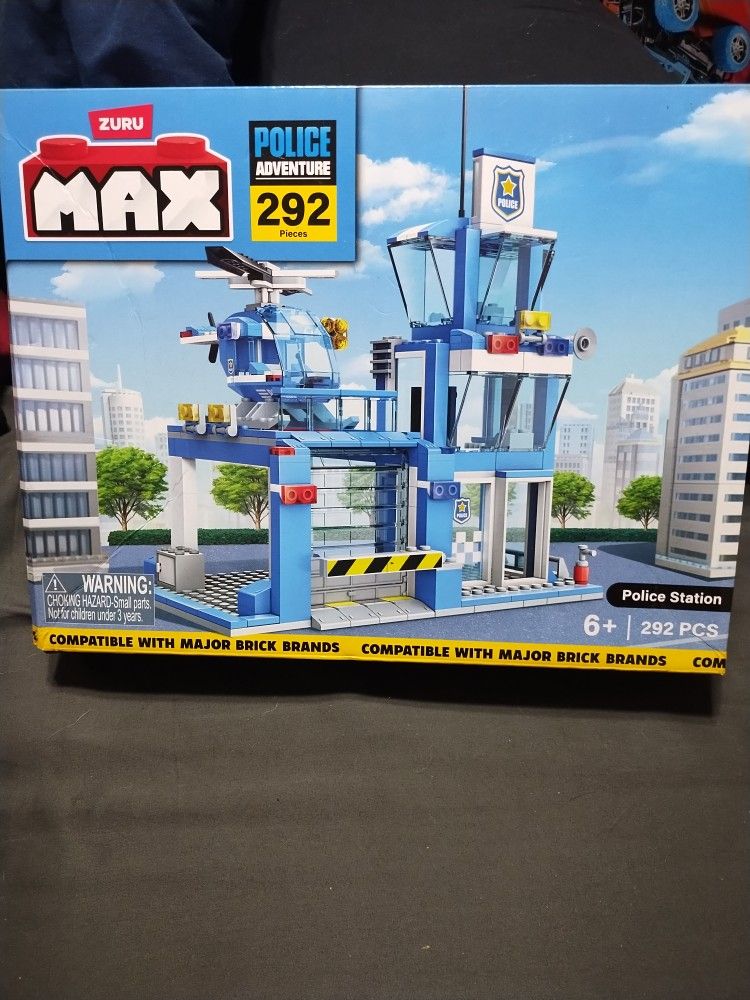 Zuru Max Build Police Department 