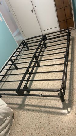 FREE Heavy duty queen size bed frame metal black