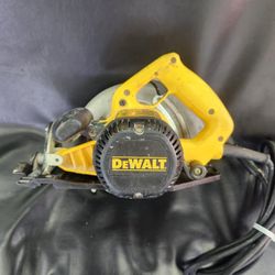 Dewalt DW369 7-1/4" 120V 15A Circular Saw