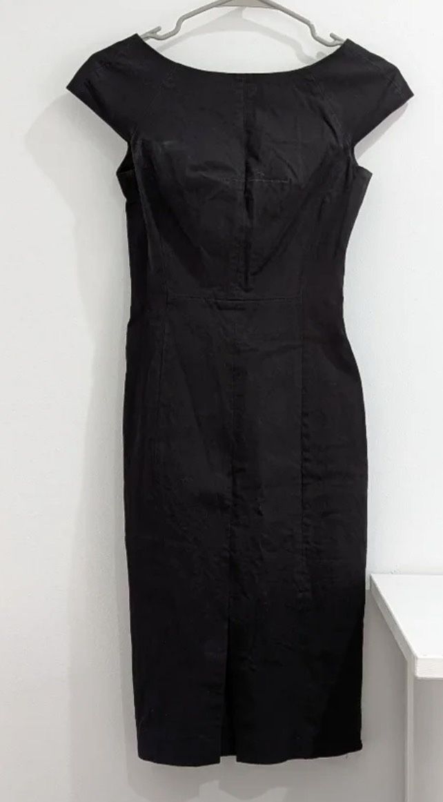 Banana Republic Women's Dress Size 00 Black Short Sleeve V-Neck Stretch