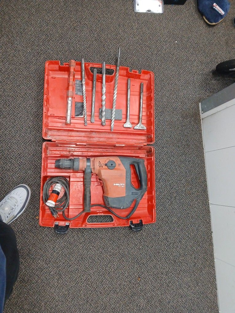 Hilt te 60 rotary hammer