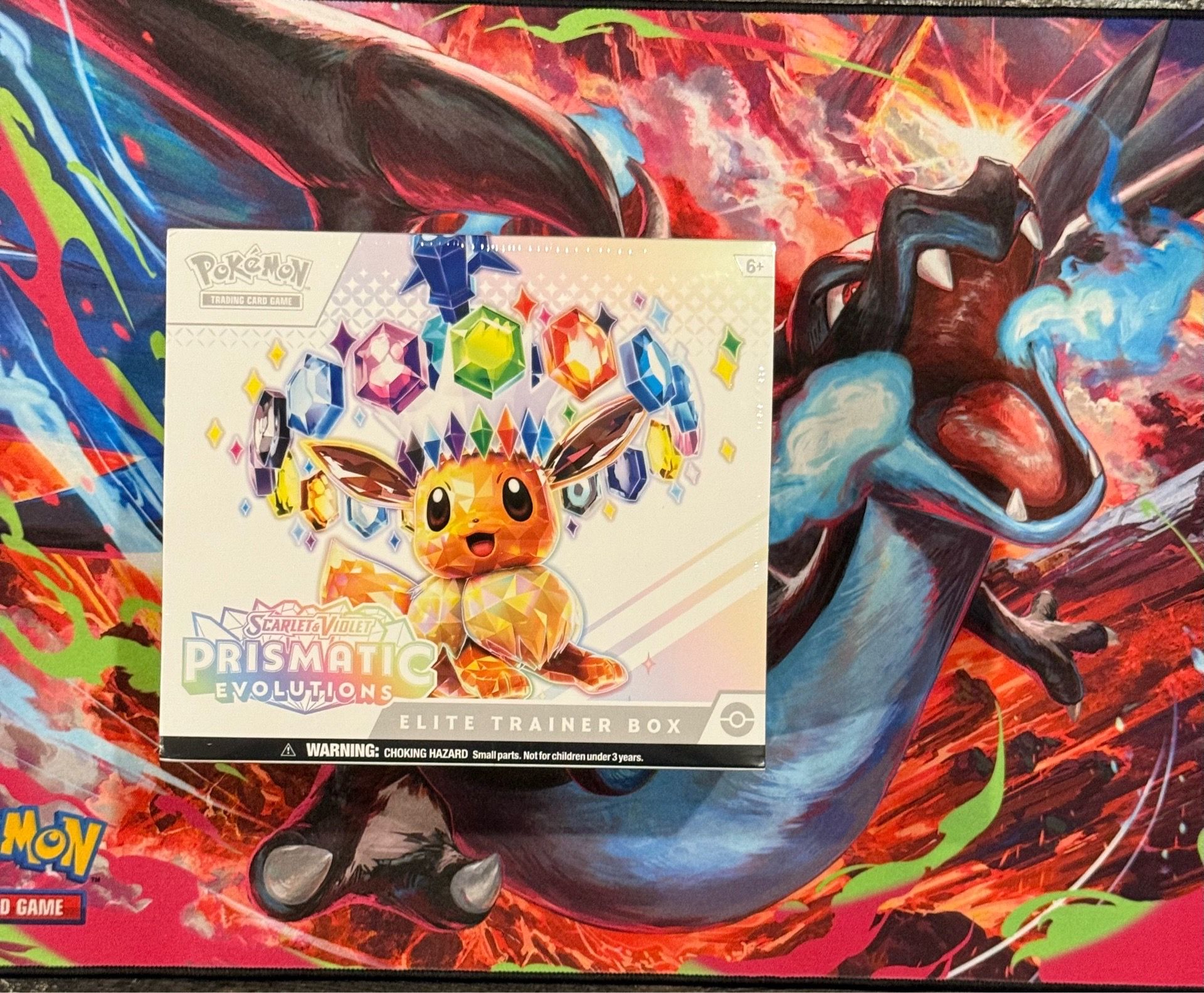 Pokemon Prismatic Evolutions ETB