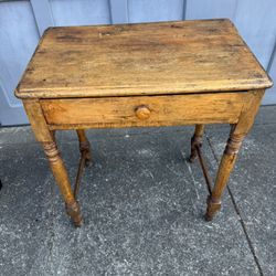 Antique 19th Century c.1830s Pine Side Table / Lamp Stand / Entryway Table