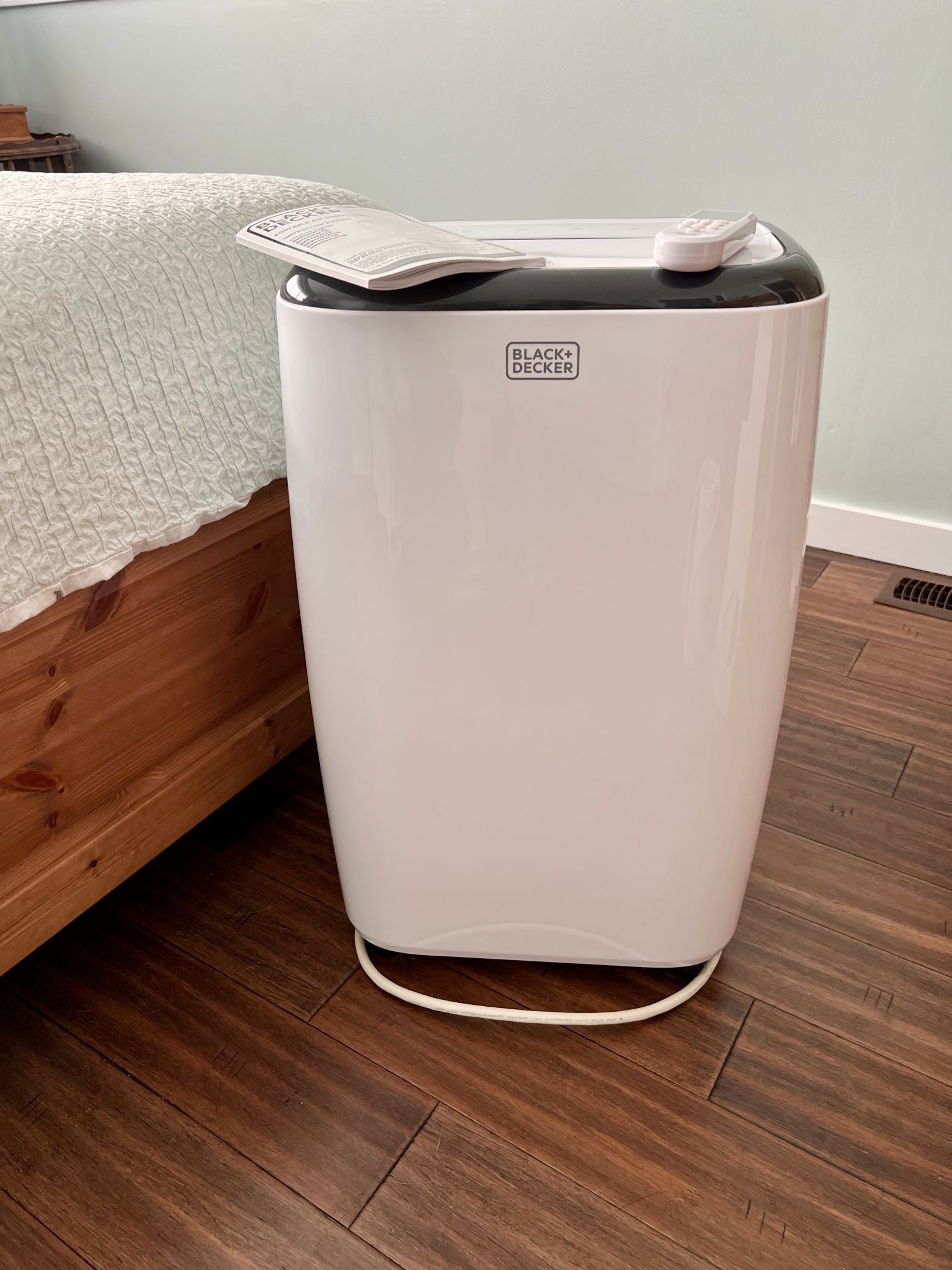 B&D Powerful 14,000 BTU Portable Air Conditioner