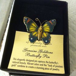 Ronte Gold Tone & Green Metal Brooch Pin Butterfly with Box
