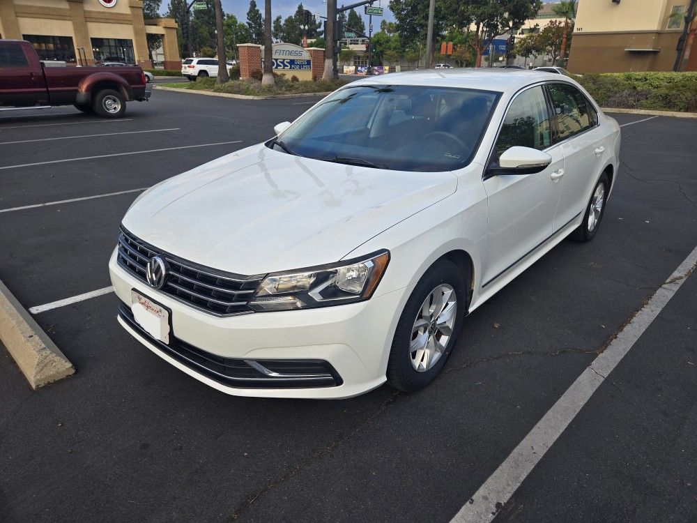 2016 Volkswagen Passat