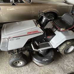 Lawnmower 