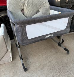 TWIN BASSINET must go!
