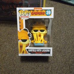 FUNKO POP (GARFIELD WITH LASAGNA)