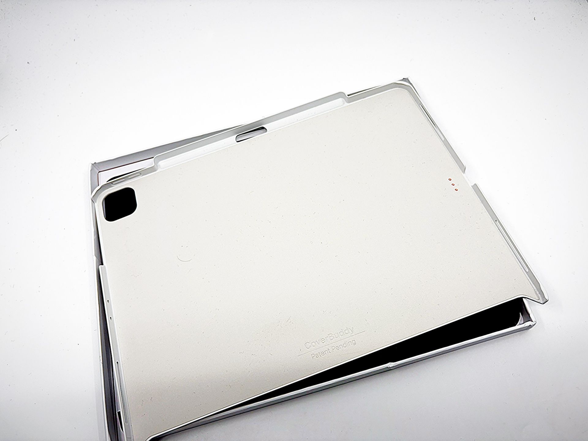 NEW! iPad Air 13” Case with Pencil Holder