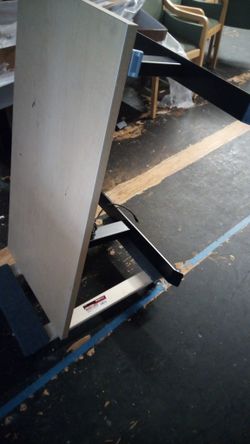 Sit And Stand Work Station