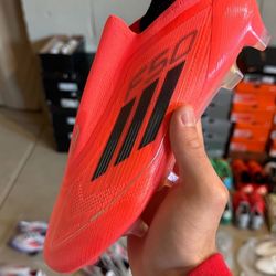 *ON THE WAY* Adidas F50 horizon pack size 9 US Men