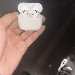 Brand New Air Pod Series 4