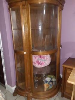 Beautiful Oval hutch