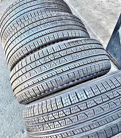 Set 245/50-20 Pirelli con el 80% de vida