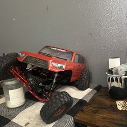 1/10 Built crawler