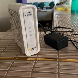 Arriss Surfboard 8200 Cable Modem