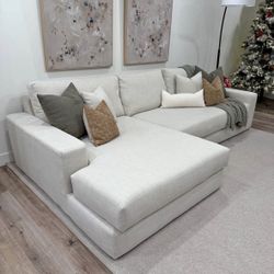 Cream Sectional Sofa w/ Chaise