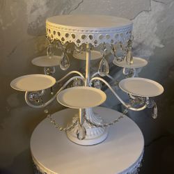 Cake & cupcake stand 