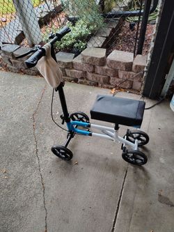 Knee scooter