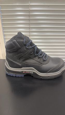 Size 7.5 work boot