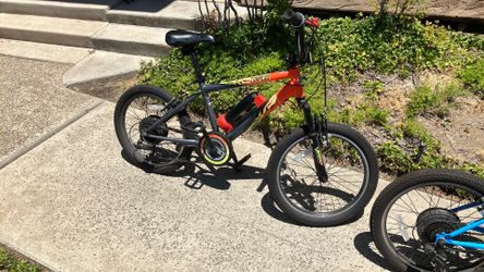 2 Kent torpedo kids 20” ebikes  with pedal assist