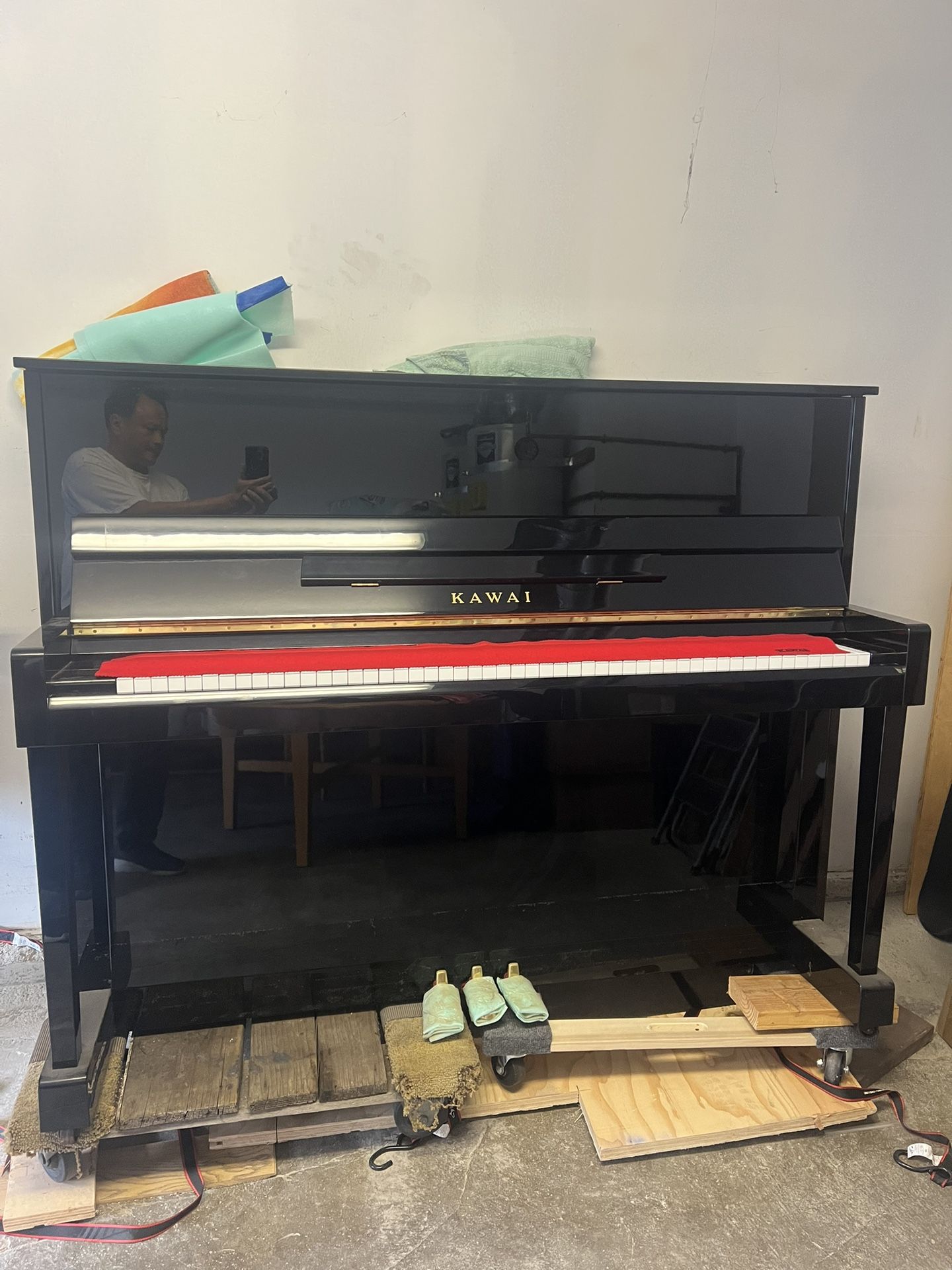 1997 Kawai 58" Upright Piano CX-21D