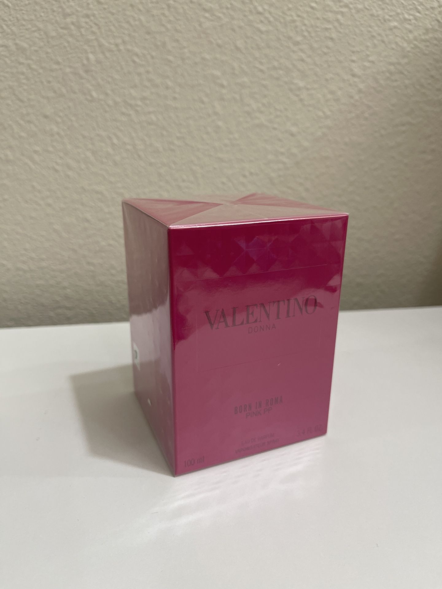 Valentino Donna Perfume