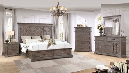 King or Queen Bedroom Set