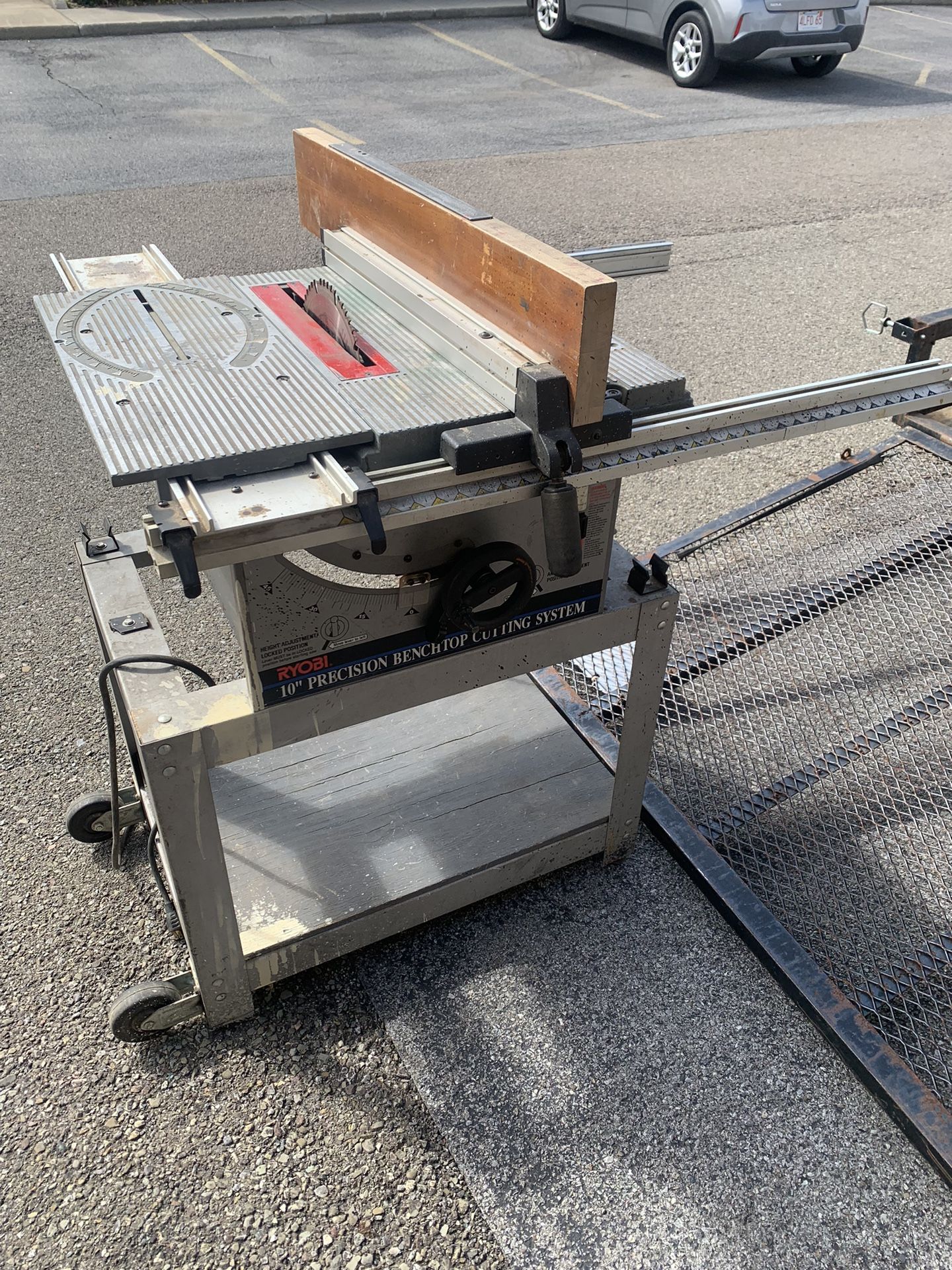 Ryobi 10” Table Saw BT-3000