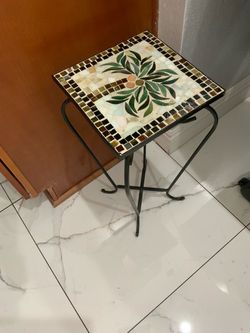 $40 FIRM !! Mosaic Tile Top Accent Small Side Table