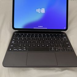 Newest iPad Pro 1TB Nano - Magic Keyboard