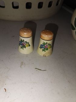 Vintage Ceramic Salt and Pepper Shakers