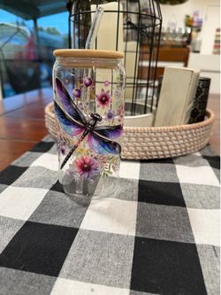 Dragonfly glass cup with bamboo lid and straw