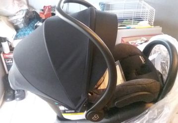 New Micro Max 30 Car seat $ 155 Pick Up In Fontana