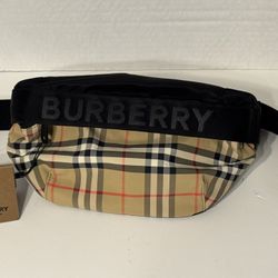 Burberry Fanny Pack 