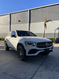 2021 Mercedes-Benz GLC 300