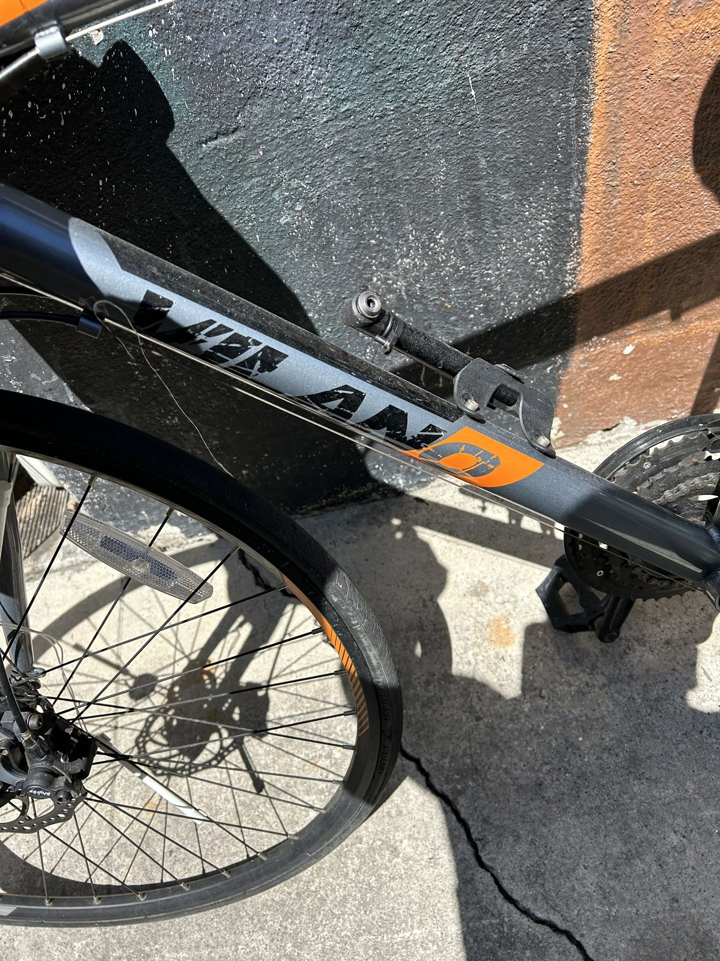 Vilano TUONO Aluminum Road Bil 21 Speed Disc Brake - Main Image