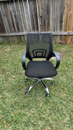 Black Mesh Office Chair with Chrome Base