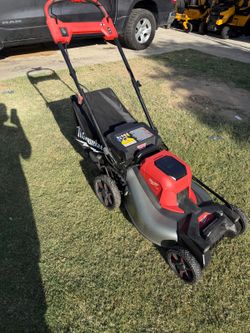 Milwaukee
M18 FUEL Brushless Cordless 21 in. Walk Behind Dual Battery Self-Propelled Mower (Tool-Only)