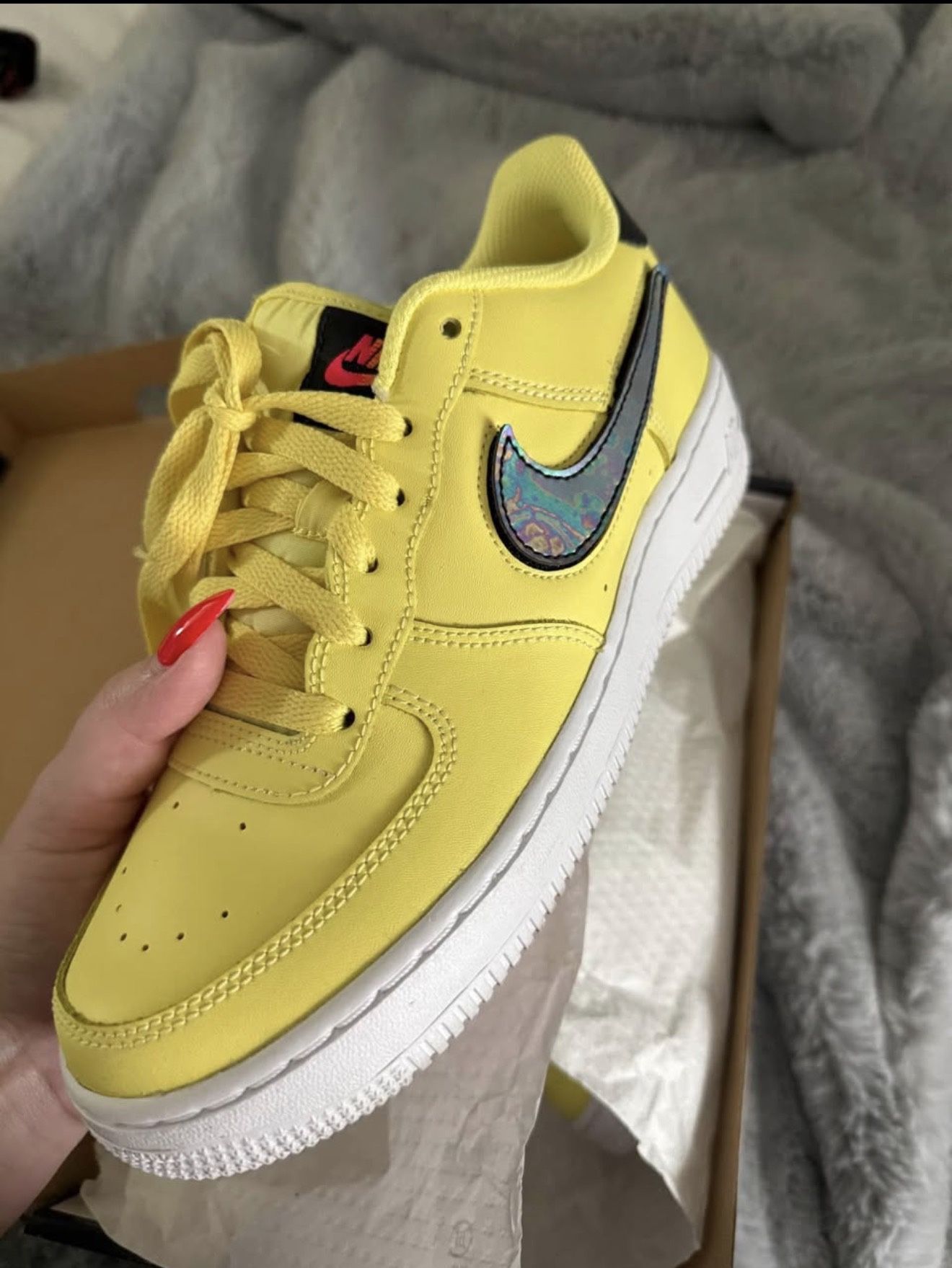 Airforce 1s size 6 GS