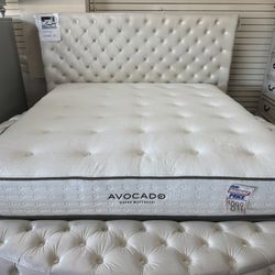 Avocado King Mattress. 🚚WE DELIVER🚚