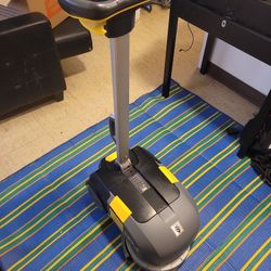 Professional floor Scrubber- KARCHER BD 30/4 C