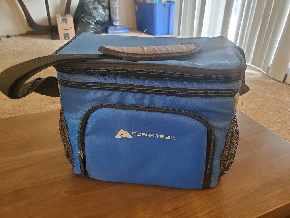 Ozark Trail 12 Can Soft-Sided Cooler/Lunch Box, Brand New