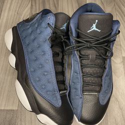 Navy Jordan 13s