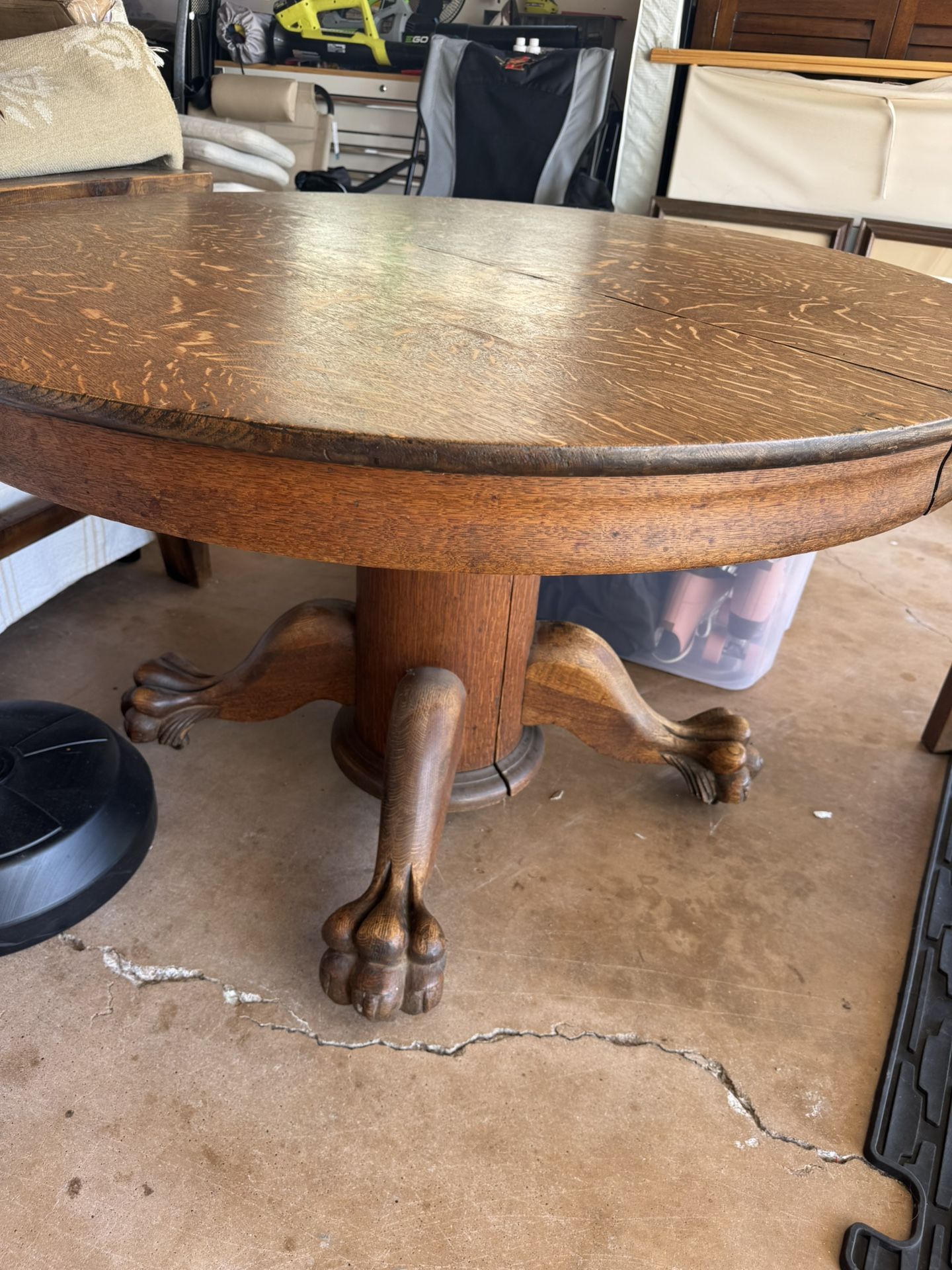 Beautiful Antique CLAW FOOT dining table