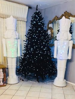75 inch Christmas White Nutcrackers2025 $160 firm each , 2 available “27ave and Osborn “