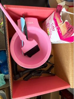 Hair dye bowl, brush and clips