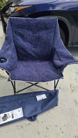 Comfortable And Wide Sherpa Chair