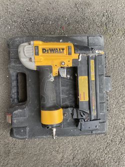 DeWALT Nail Gun 
